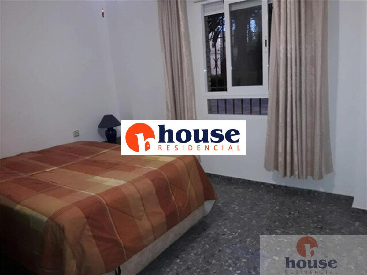 For sale of flat in Córdoba