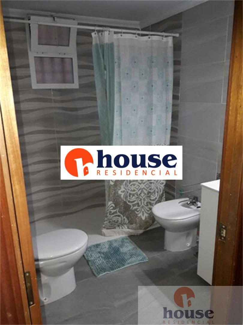 For sale of flat in Córdoba