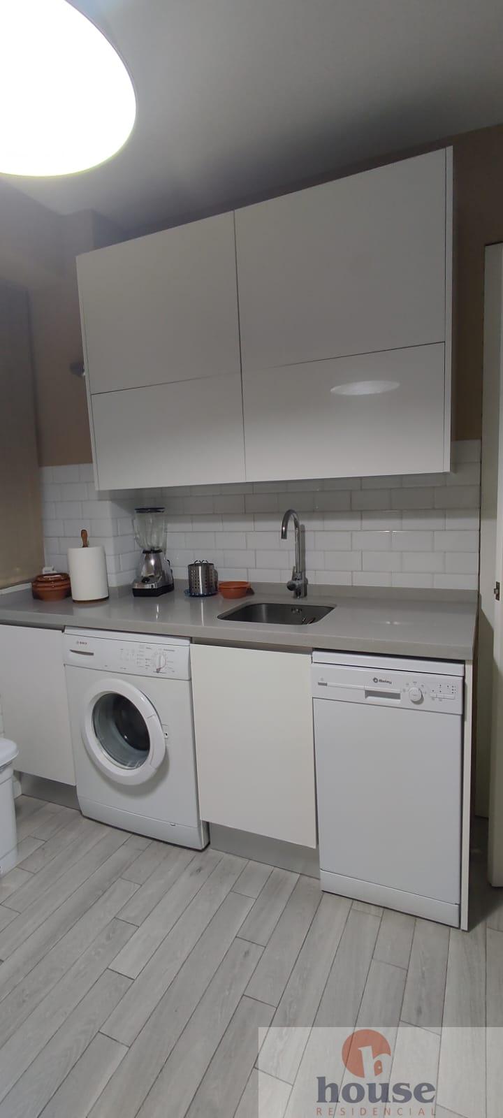 For sale of flat in Córdoba