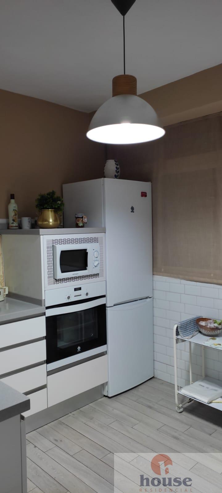 For sale of flat in Córdoba
