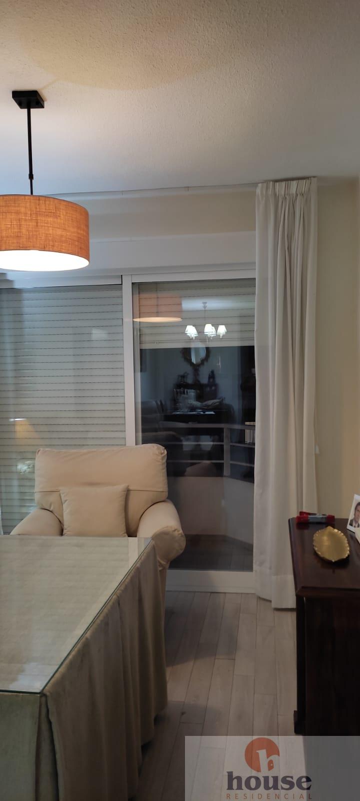 For sale of flat in Córdoba