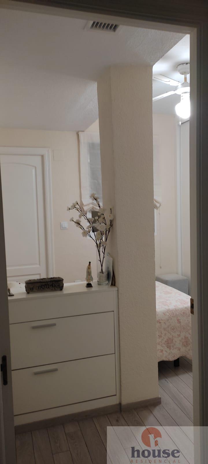 For sale of flat in Córdoba