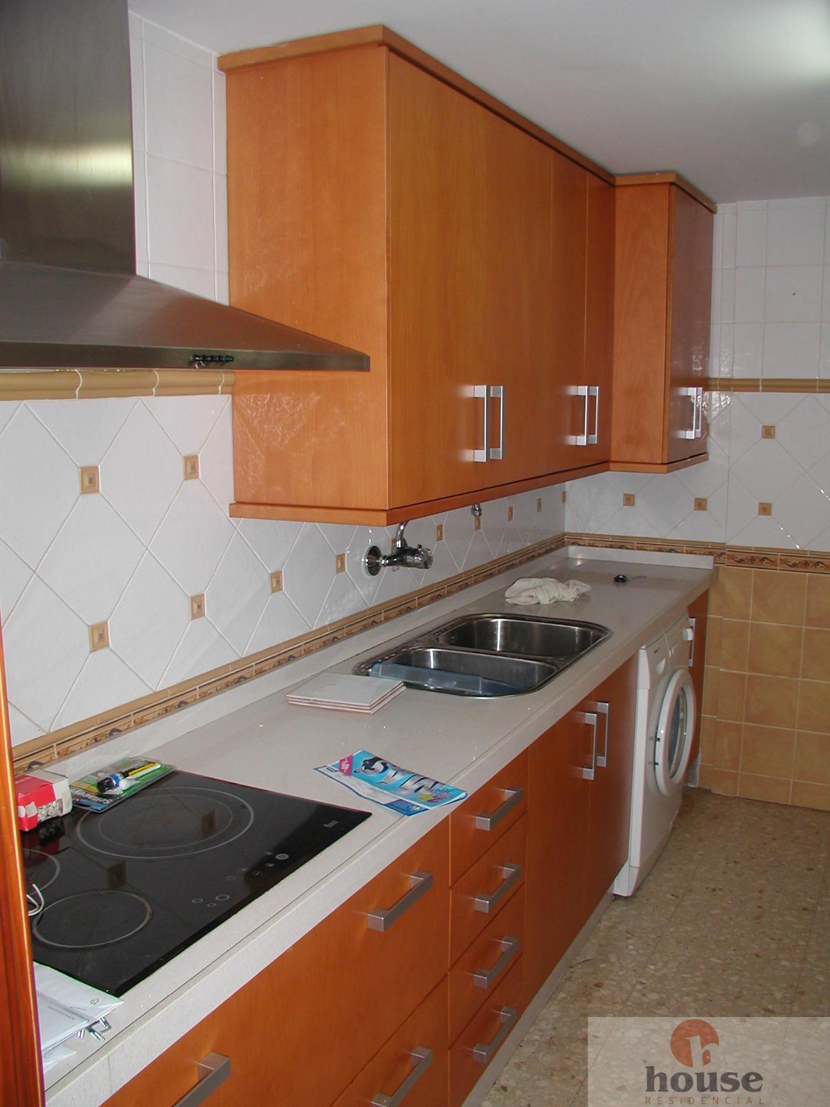 For sale of flat in Córdoba