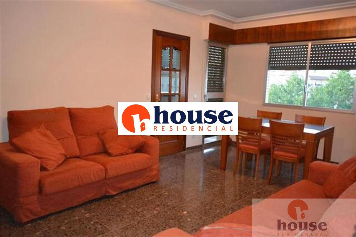 For sale of flat in Córdoba