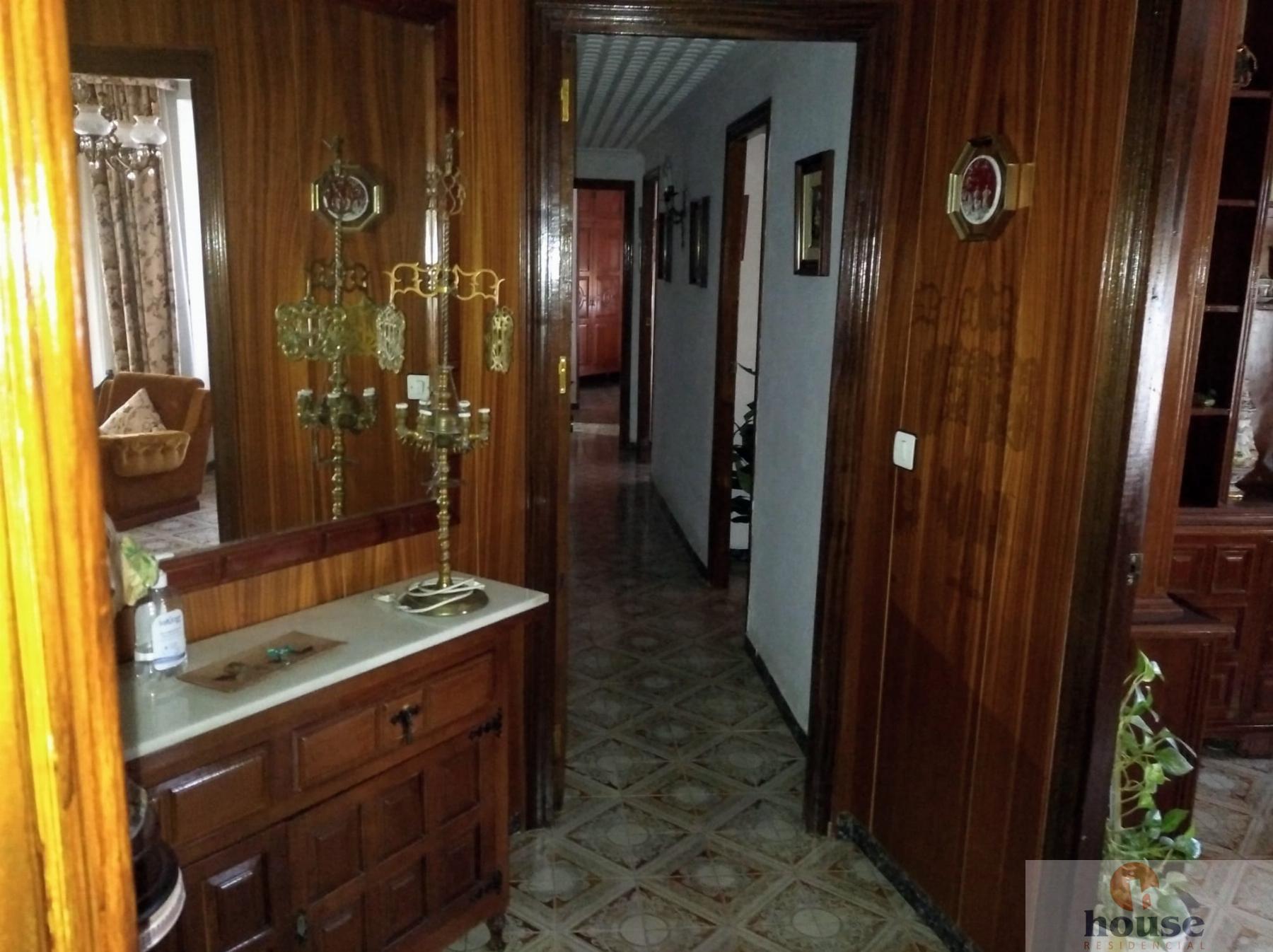 For sale of flat in Córdoba