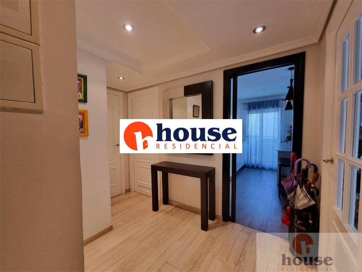 For sale of flat in Córdoba