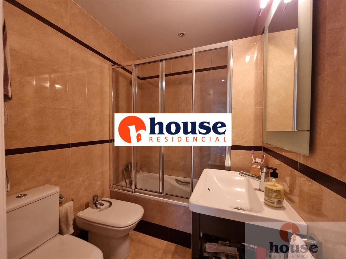 For sale of flat in Córdoba