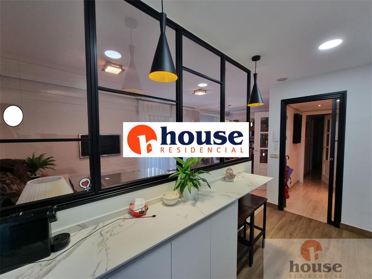 For sale of flat in Córdoba
