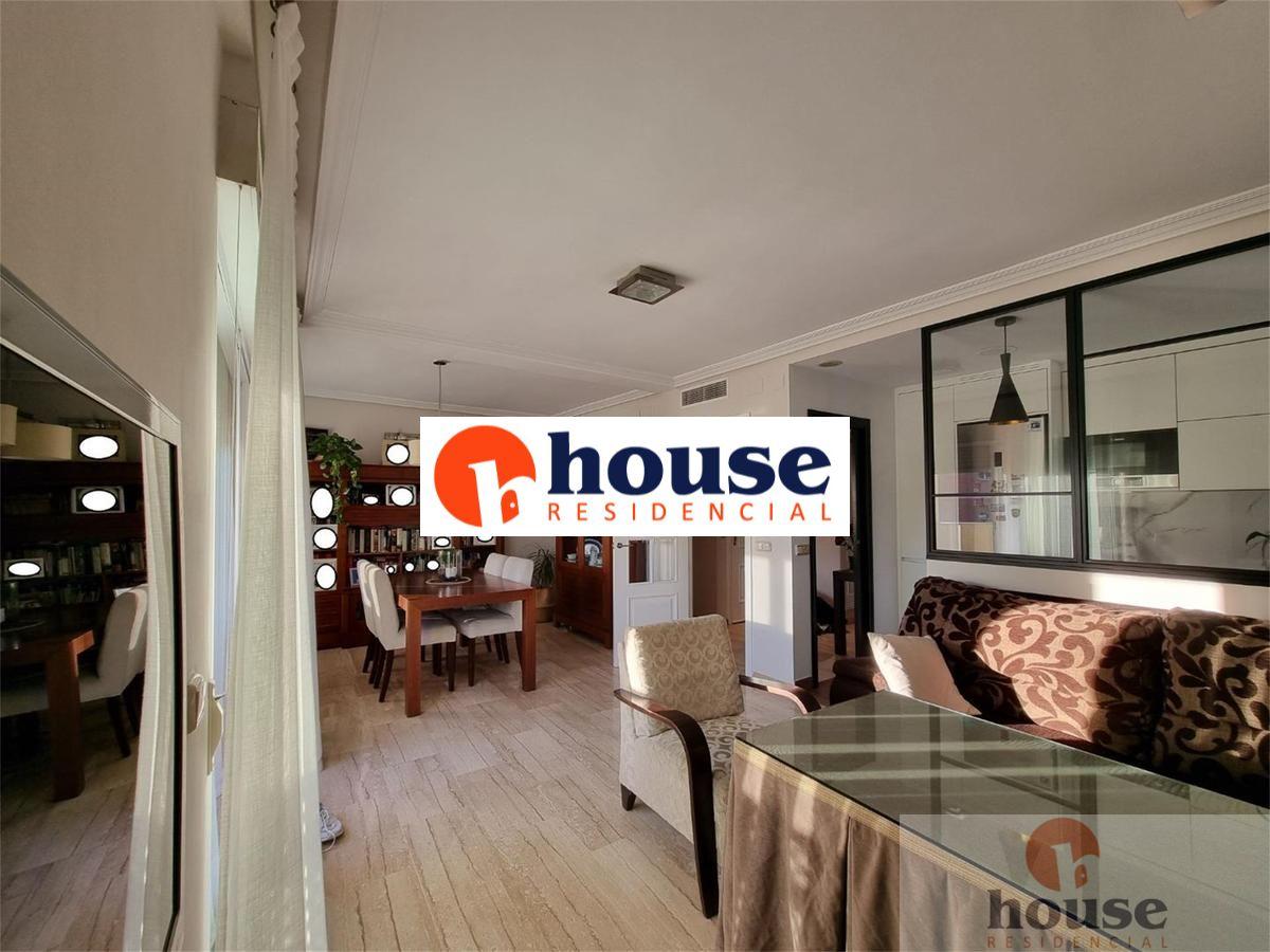 For sale of flat in Córdoba