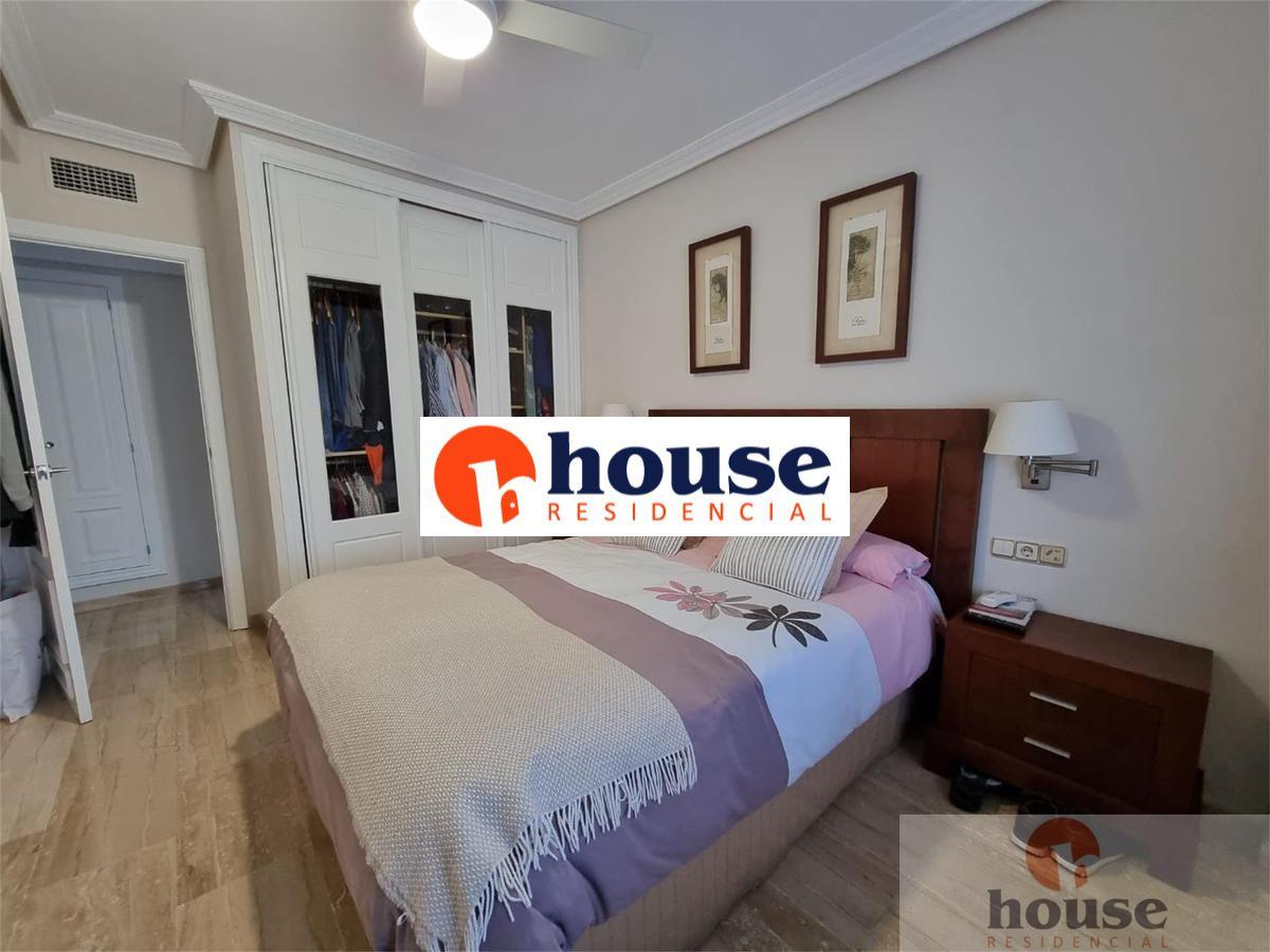 For sale of flat in Córdoba