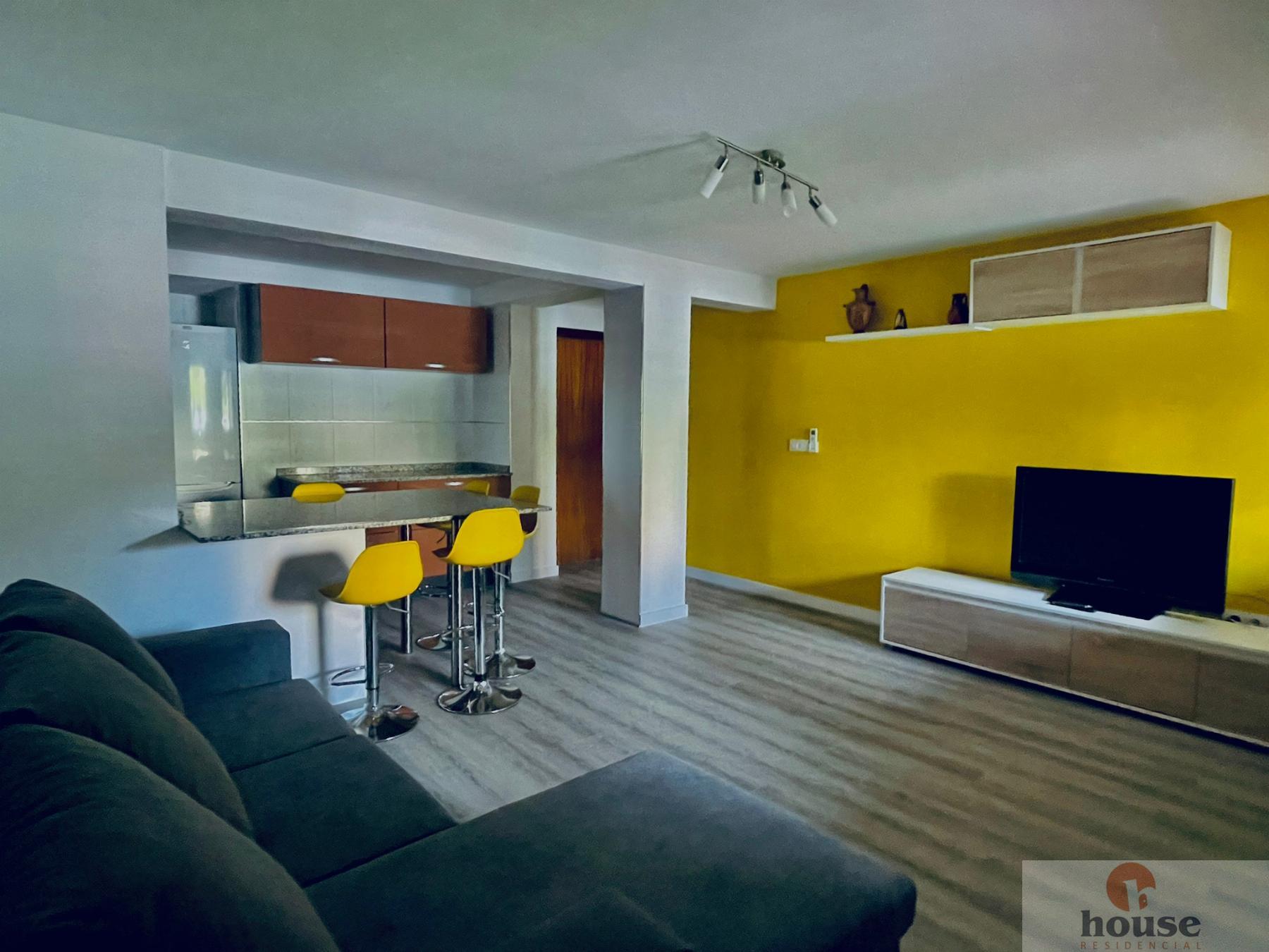 For sale of flat in Córdoba