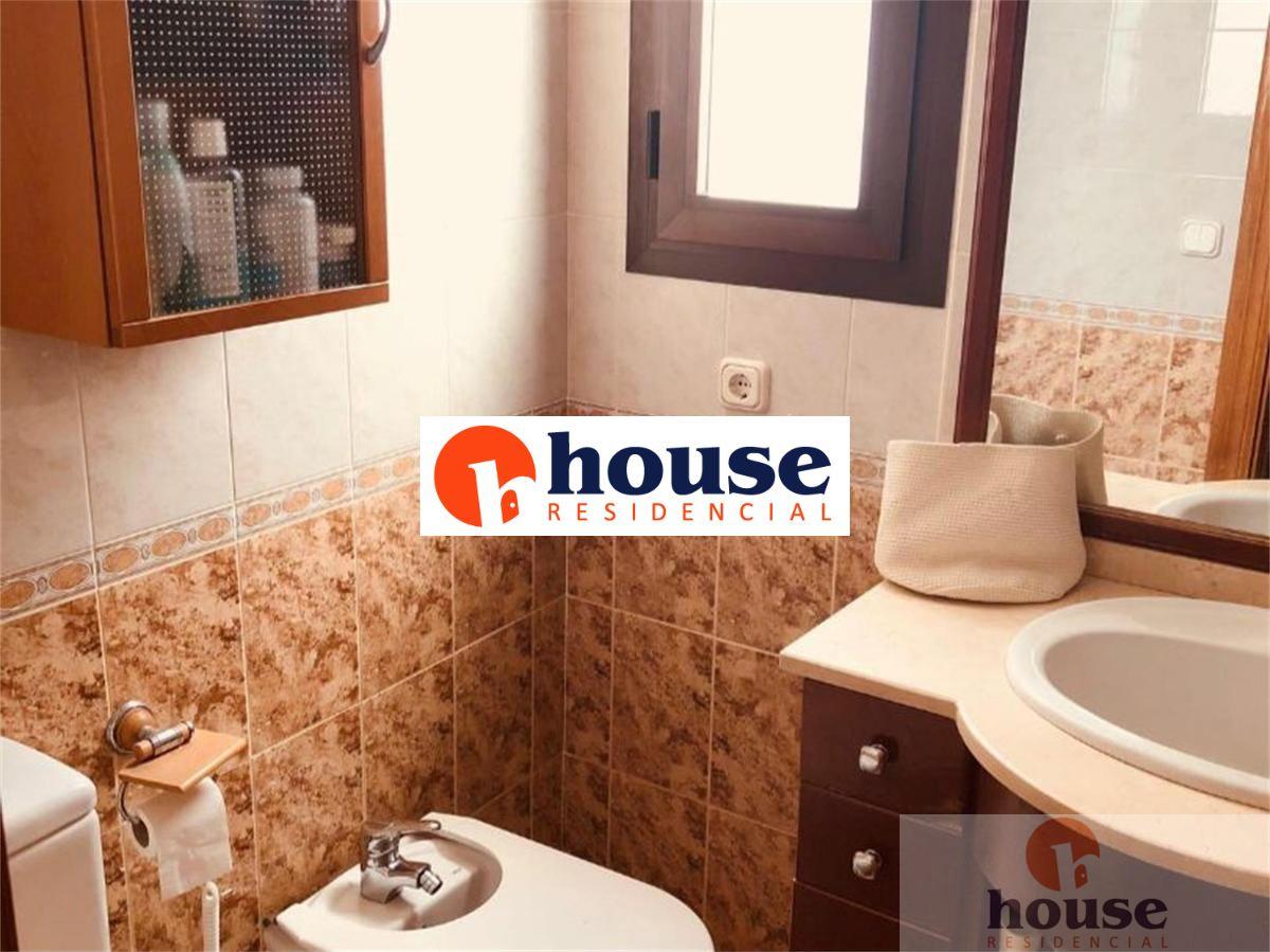 For sale of flat in Córdoba