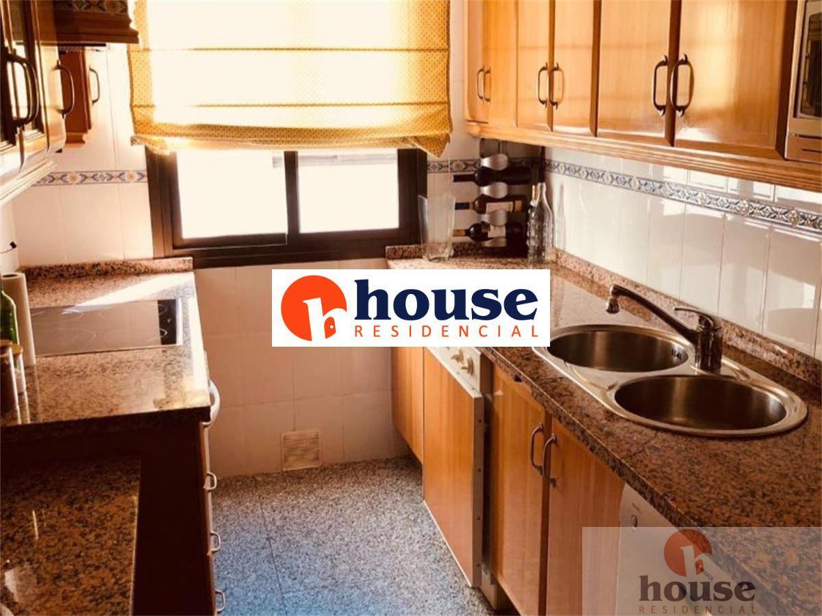 For sale of flat in Córdoba
