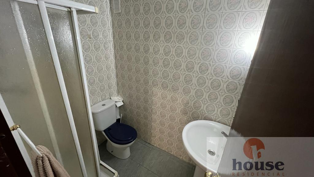 For sale of flat in Córdoba