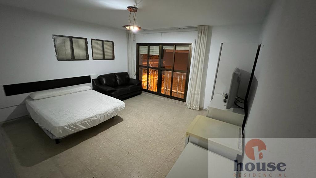 For sale of flat in Córdoba
