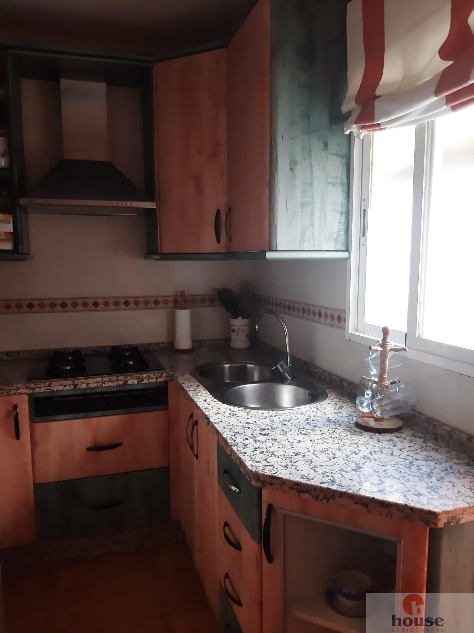 For sale of flat in Córdoba