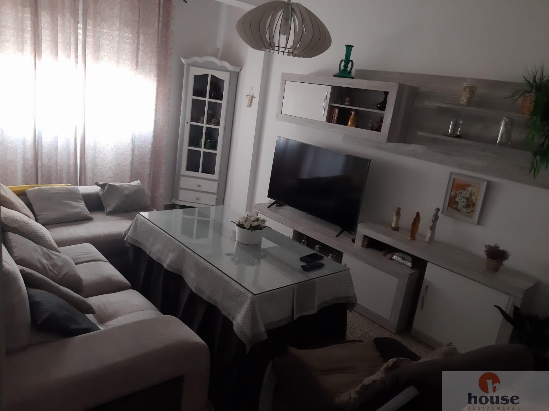 For sale of flat in Córdoba