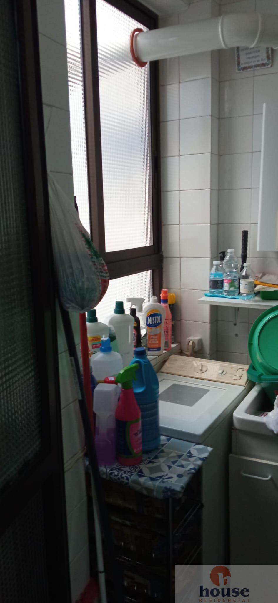 For sale of flat in Córdoba