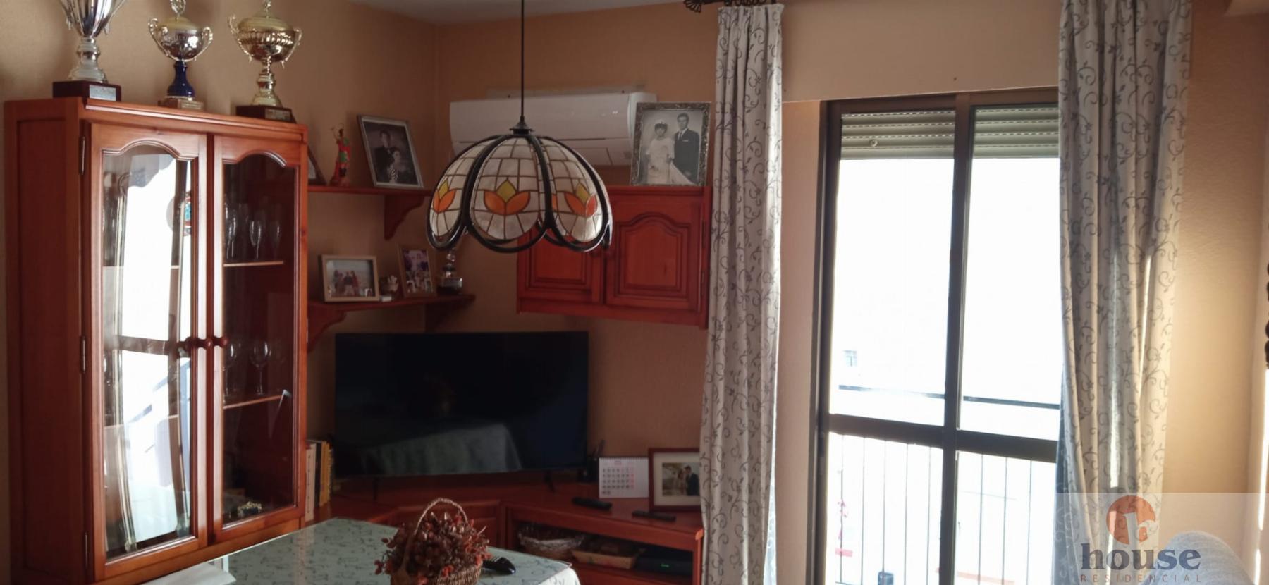 For sale of flat in Córdoba