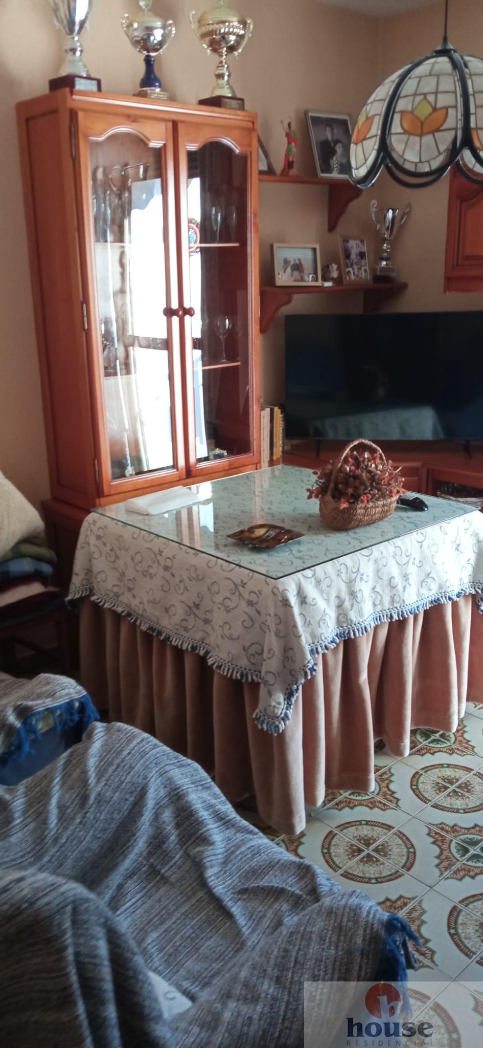 For sale of flat in Córdoba