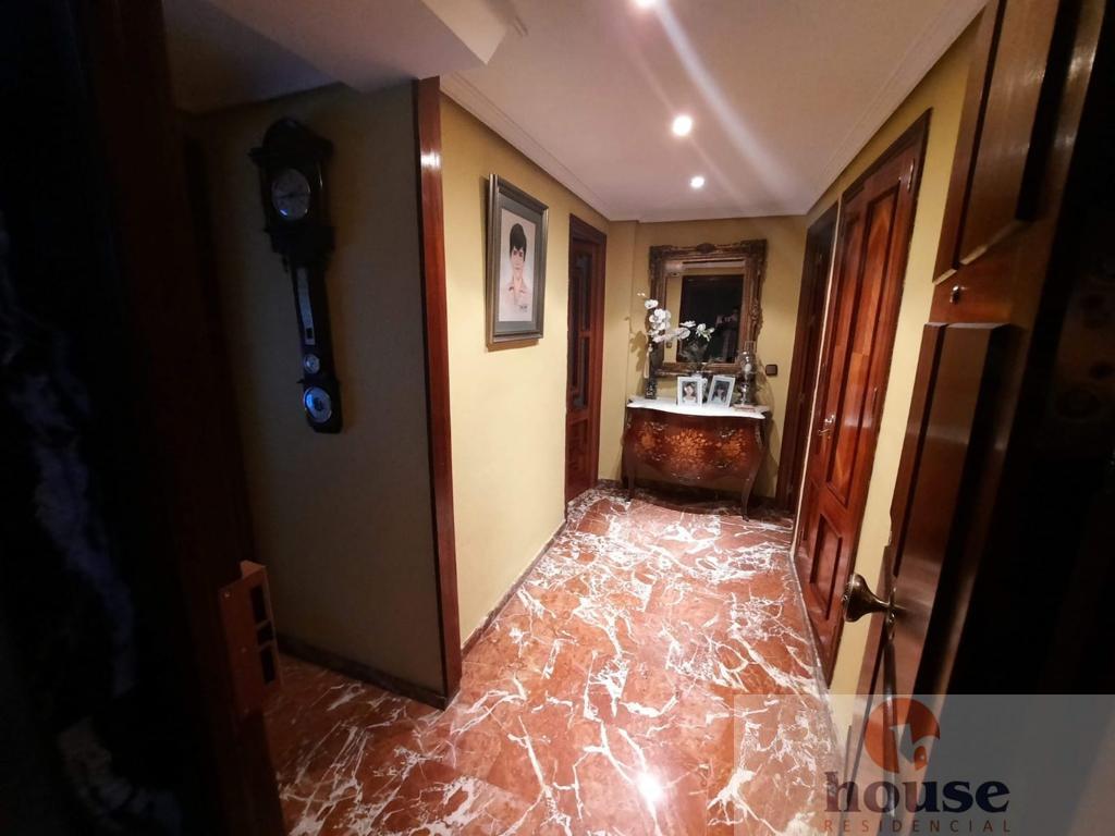 For sale of flat in Córdoba