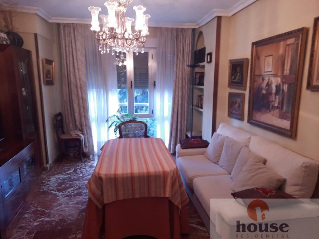 For sale of flat in Córdoba