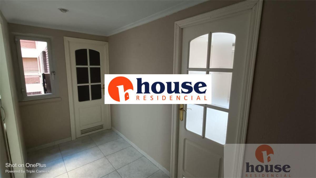 For sale of flat in Córdoba