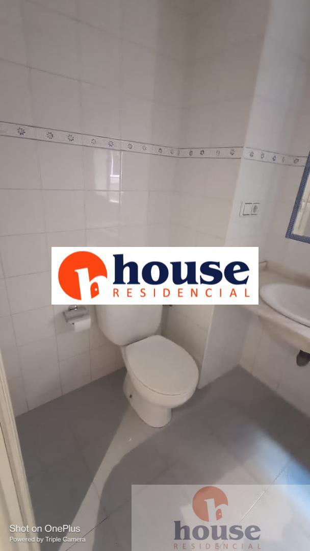 For sale of flat in Córdoba