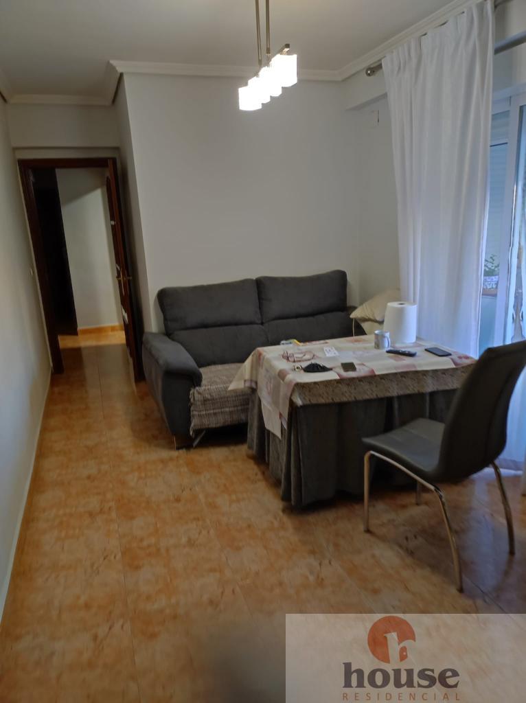 For sale of flat in Córdoba