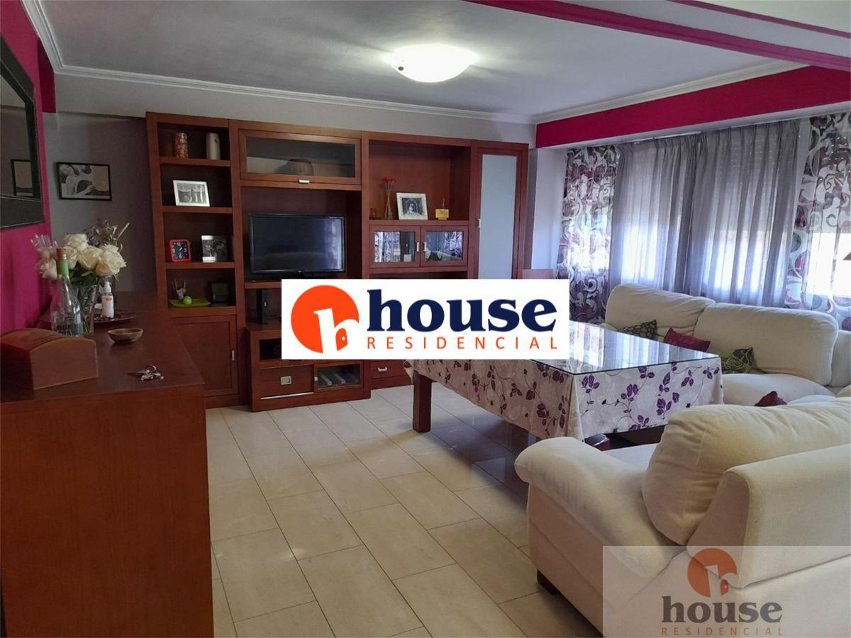 For sale of flat in Córdoba