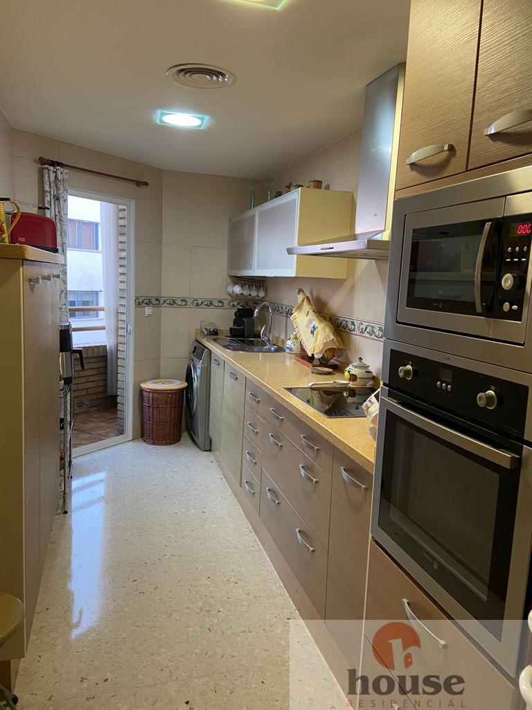 For sale of flat in Córdoba