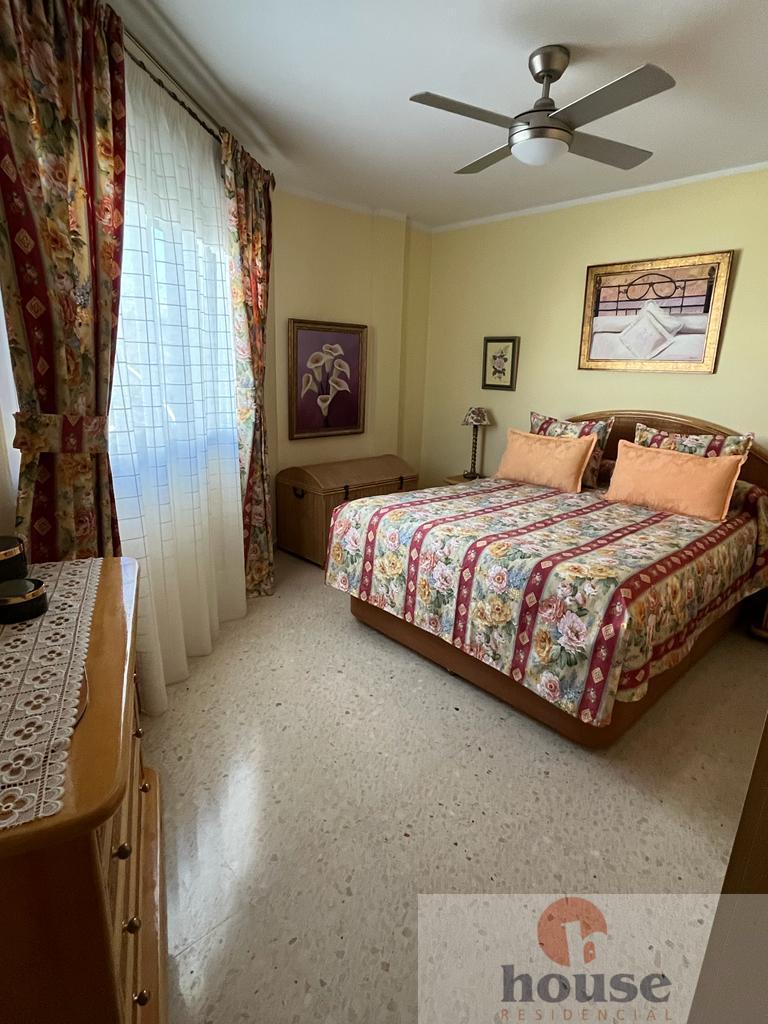 For sale of flat in Córdoba