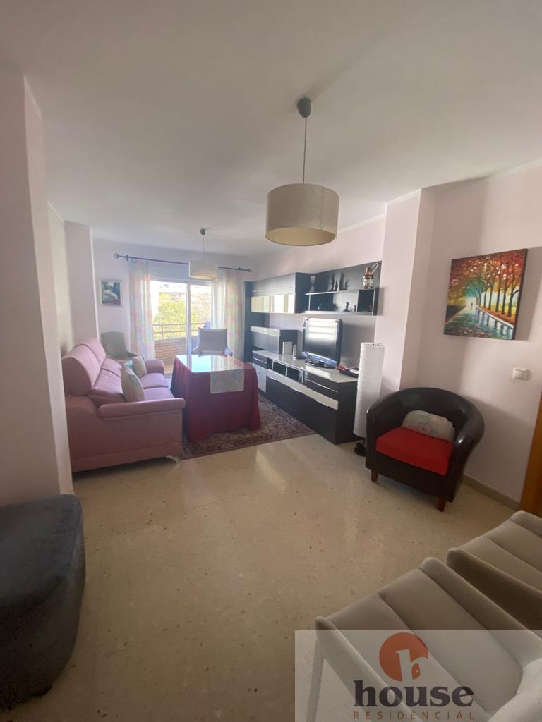 For sale of flat in Córdoba
