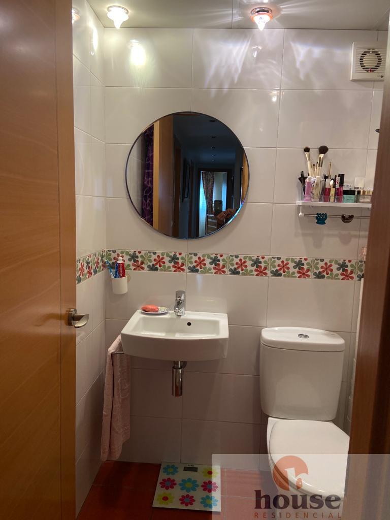 For sale of flat in Córdoba