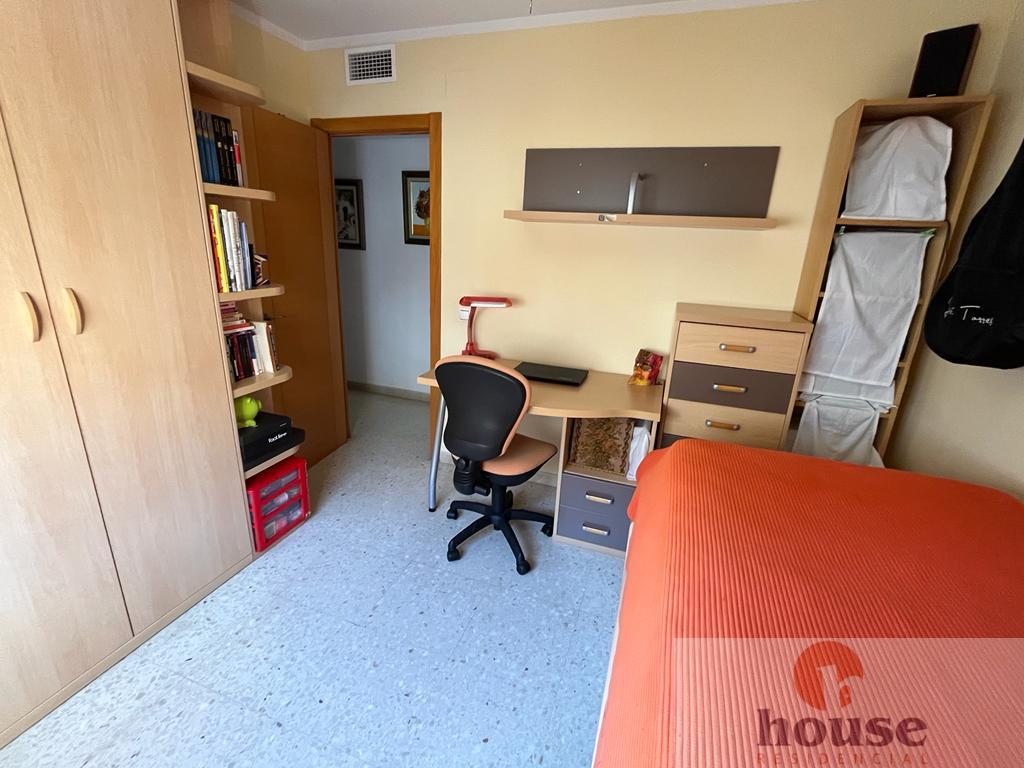 For sale of flat in Córdoba
