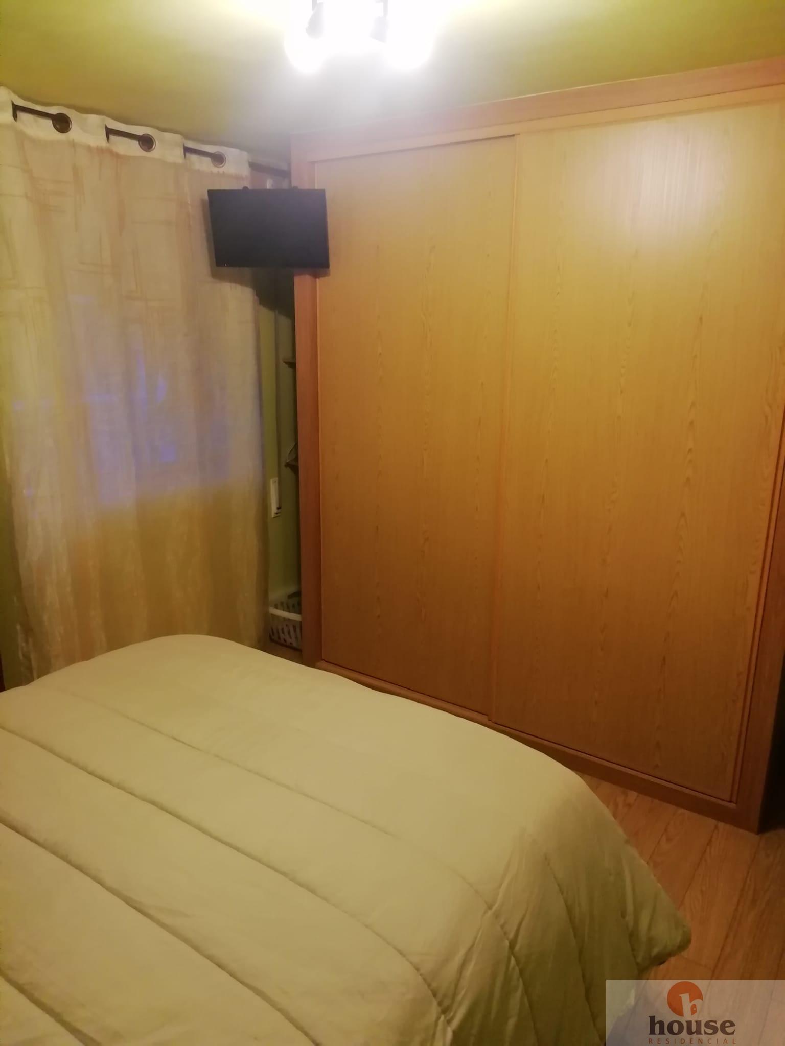 For sale of flat in Córdoba