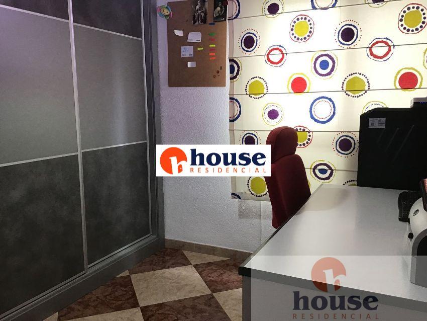 For sale of flat in Córdoba