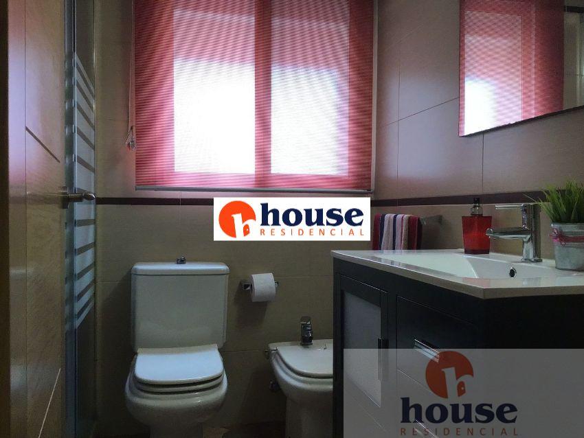 For sale of flat in Córdoba