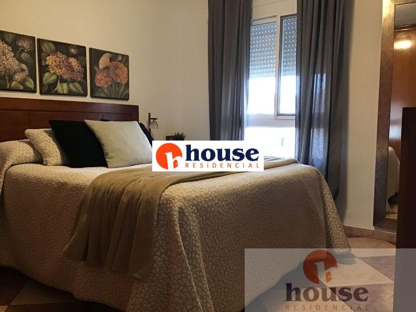 For sale of flat in Córdoba