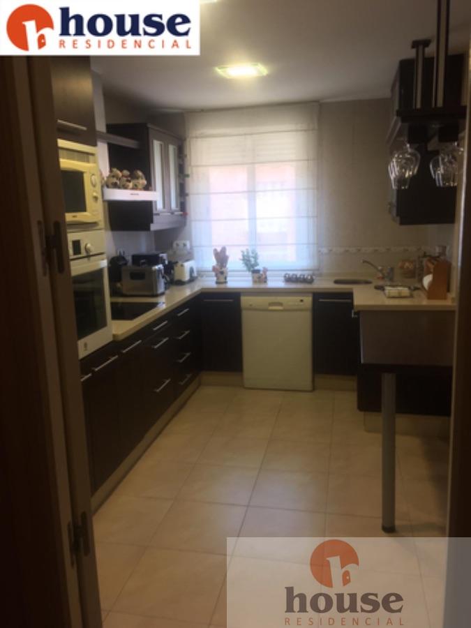 For sale of flat in Córdoba
