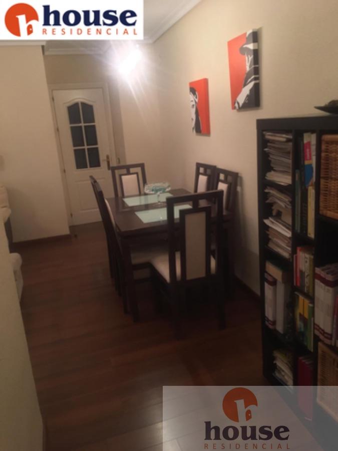 For sale of flat in Córdoba