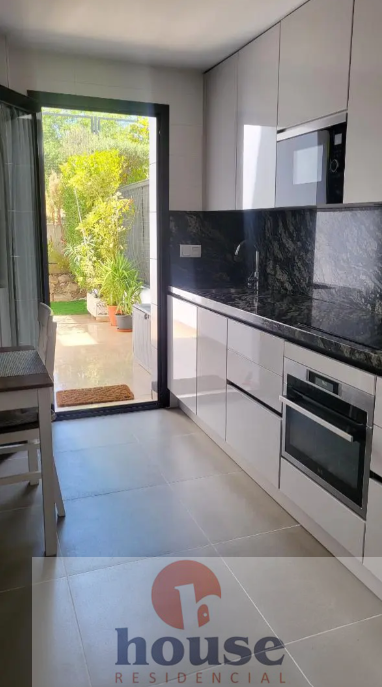 For sale of flat in Córdoba