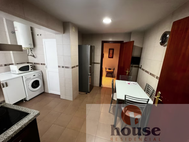 For sale of flat in Córdoba