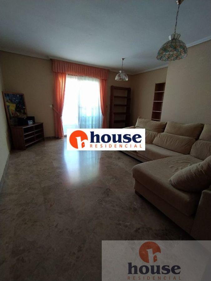 For sale of flat in Córdoba