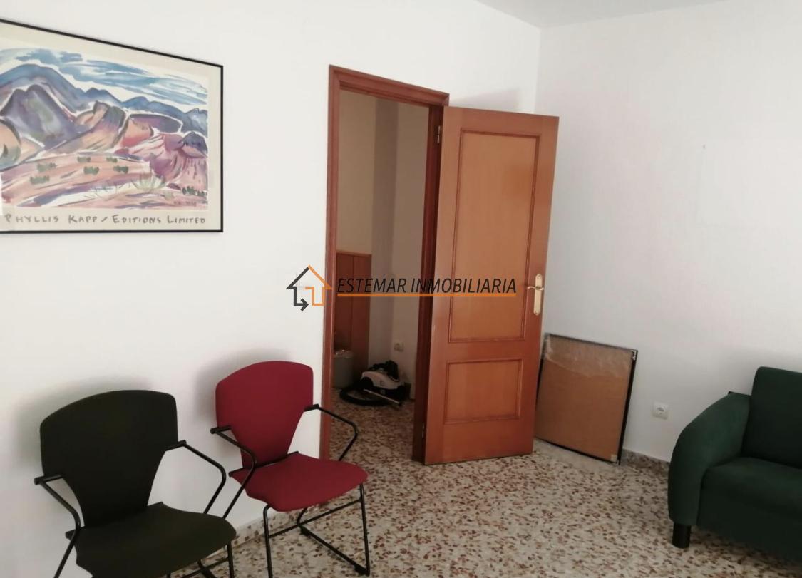 For sale of office in Gandia