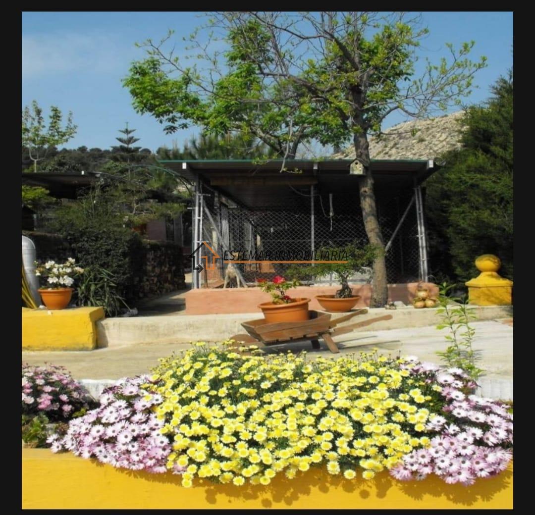 For sale of chalet in Gandia