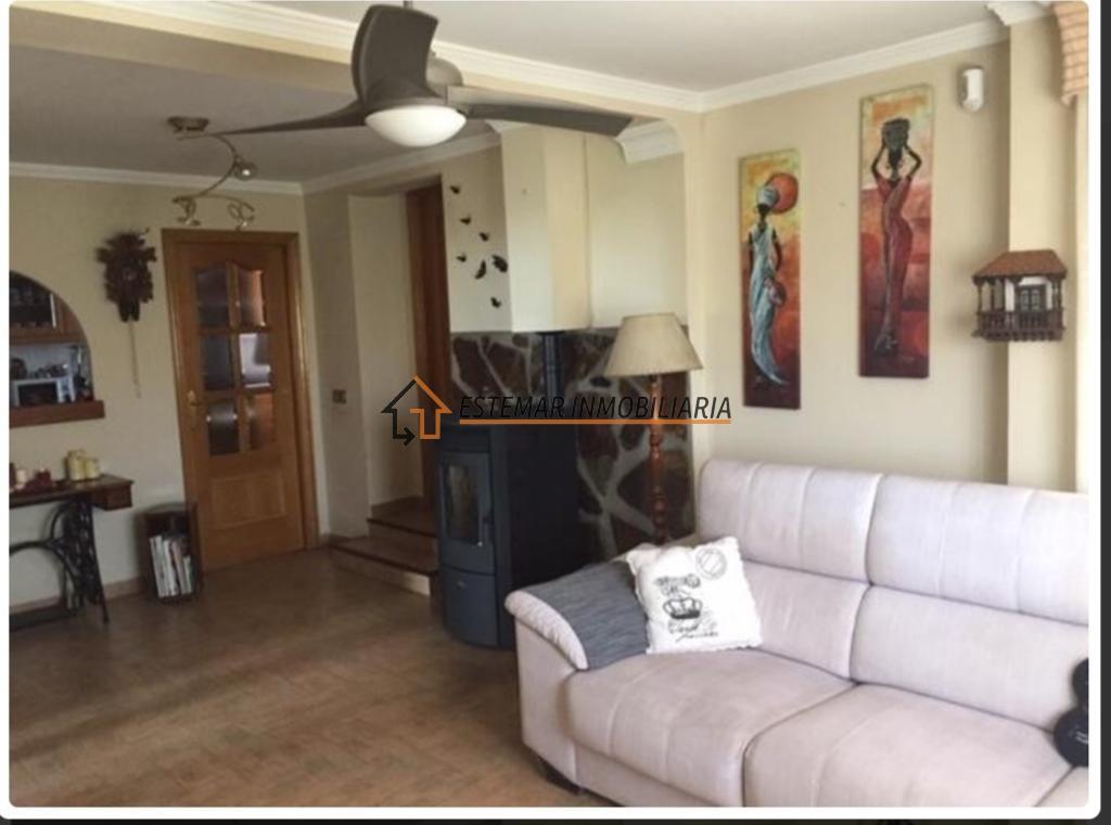 For sale of chalet in Gandia
