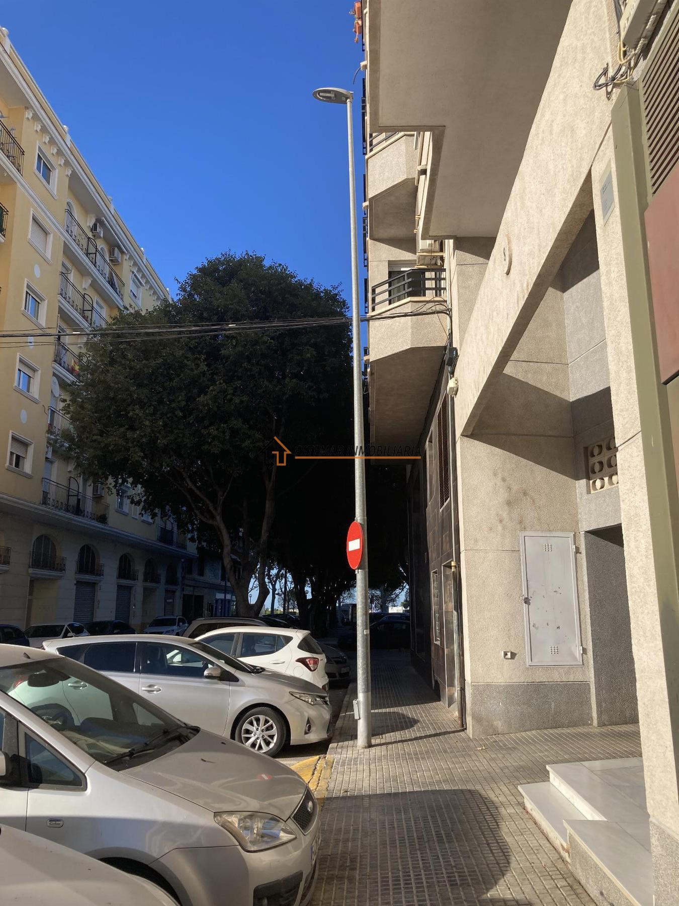 Venta de local en Oliva
