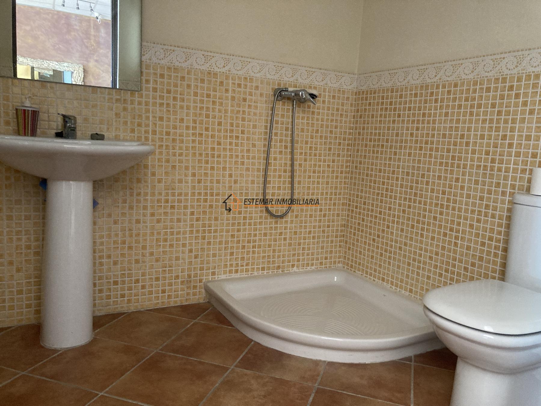 Venta de local en Oliva