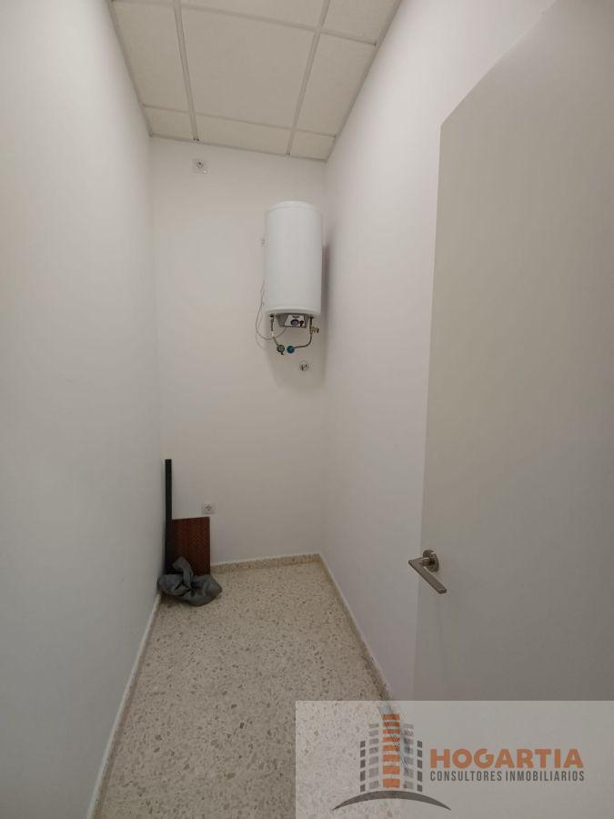 For sale of commercial in Dos Hermanas